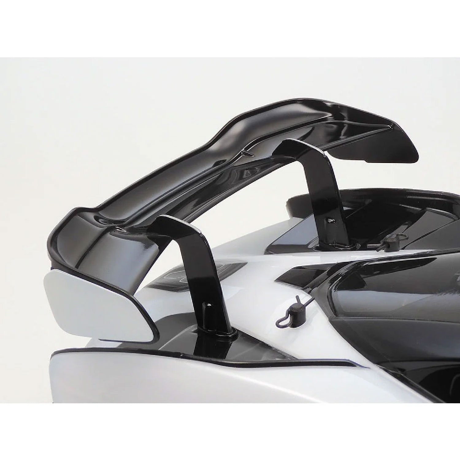 Tamiya — RC McLaren Senna TT-02 Chassis — Kit di Montaggio 1/10