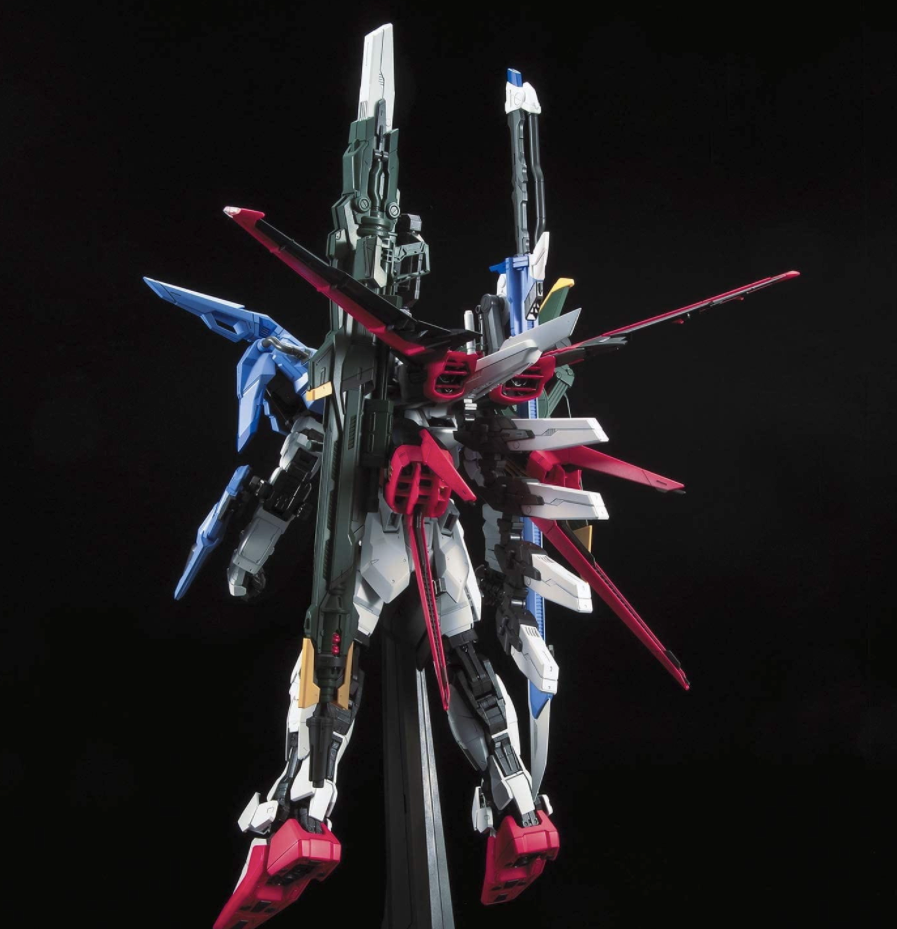 Bandai Perfect Strike Gundam Model Kit Perfect Grade PG in scala 1:60