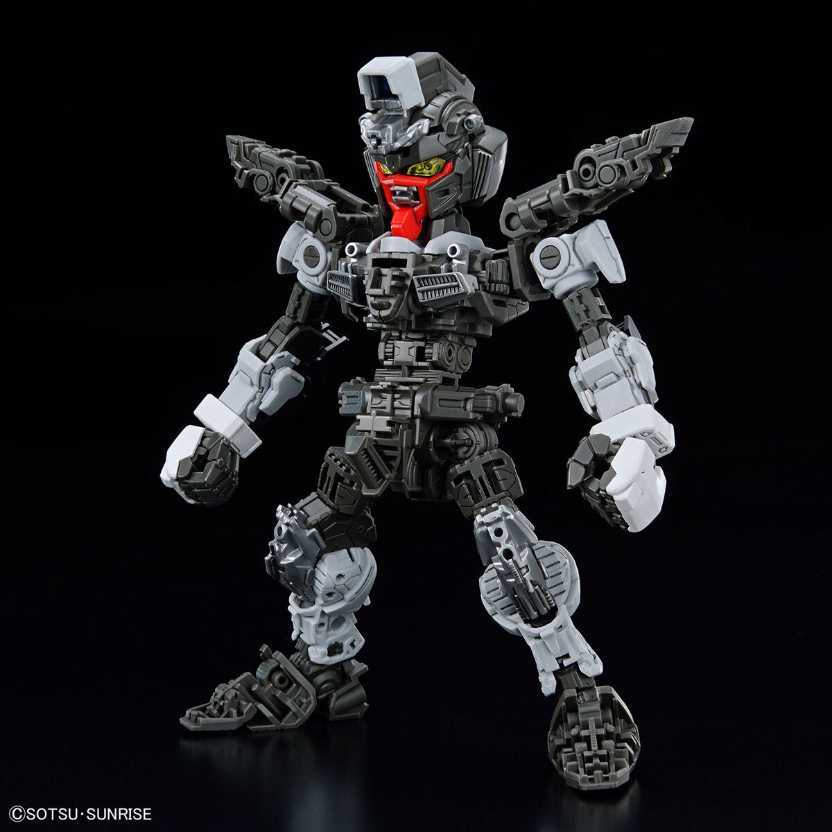 Telaio interno del model kit Bandai MGSD Freedom Gundam, vista frontale su sfondo nero.