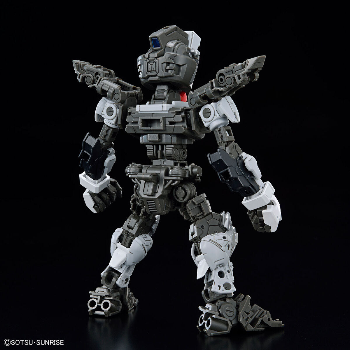 Scheletro interno dettagliato del model kit Bandai MGSD Freedom Gundam su sfondo nero.