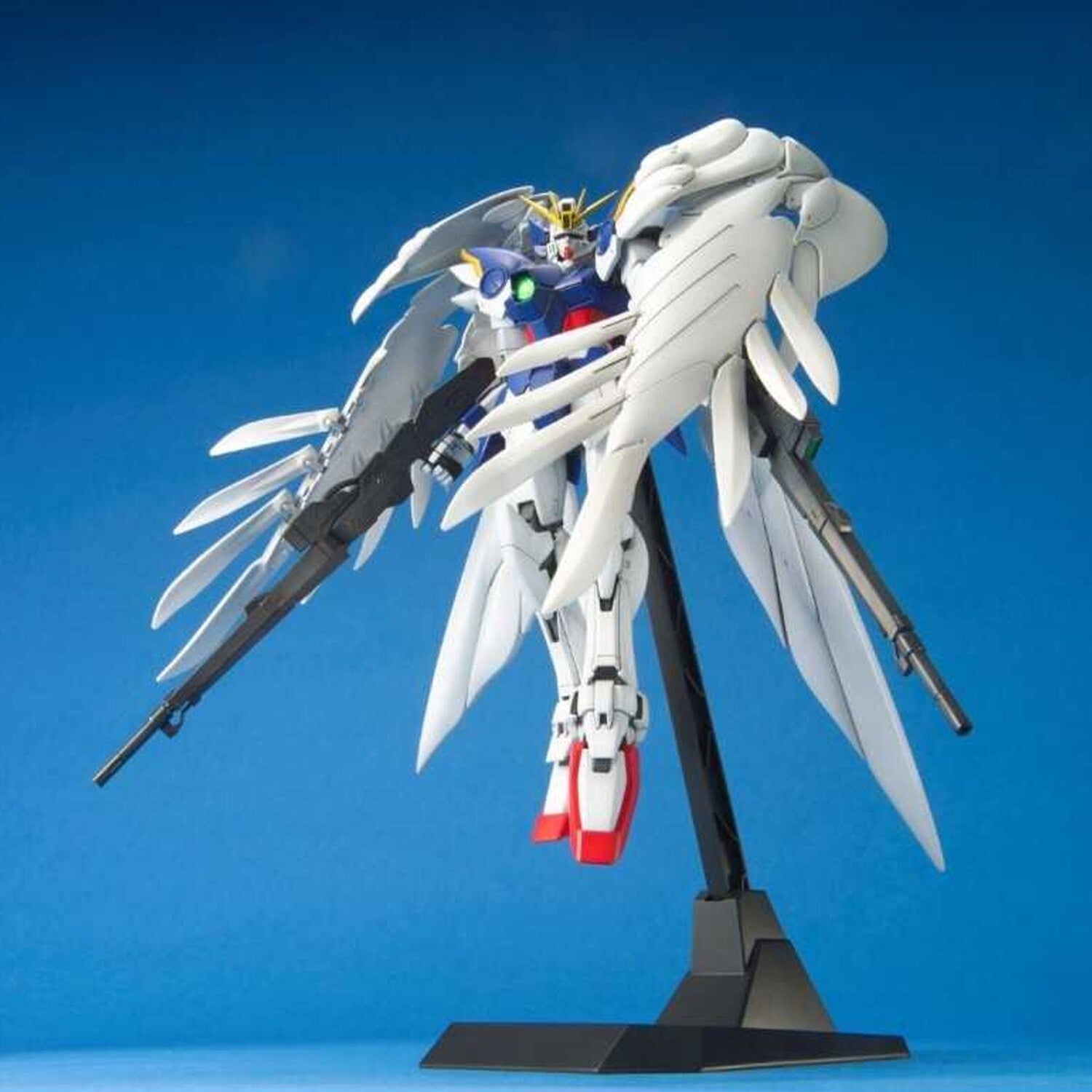 BANDAI 1/100 Gundam Wing Zero EW Model Kit MG Master Grade Gunpla NEW Nuovo