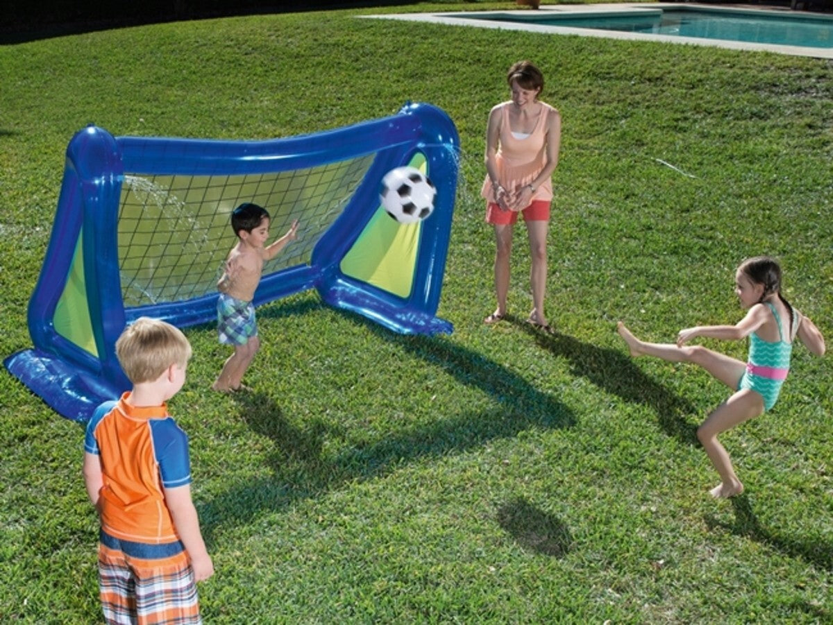 BESTWAY Porta da Calcio Gonfiabile Spruzzatori Laterali e Pallone Nuovo NEW