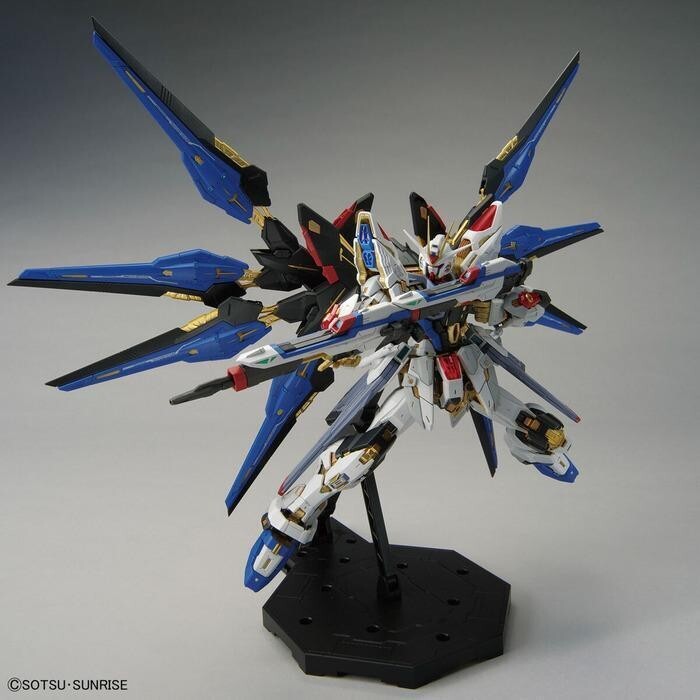 Bandai Master Grade Extreme MGEX 1/100 Gundam ZGMF-X20A Strike Freedom NEW