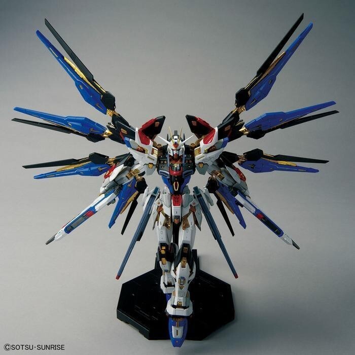 Bandai Master Grade Extreme MGEX 1/100 Gundam ZGMF-X20A Strike Freedom NEW
