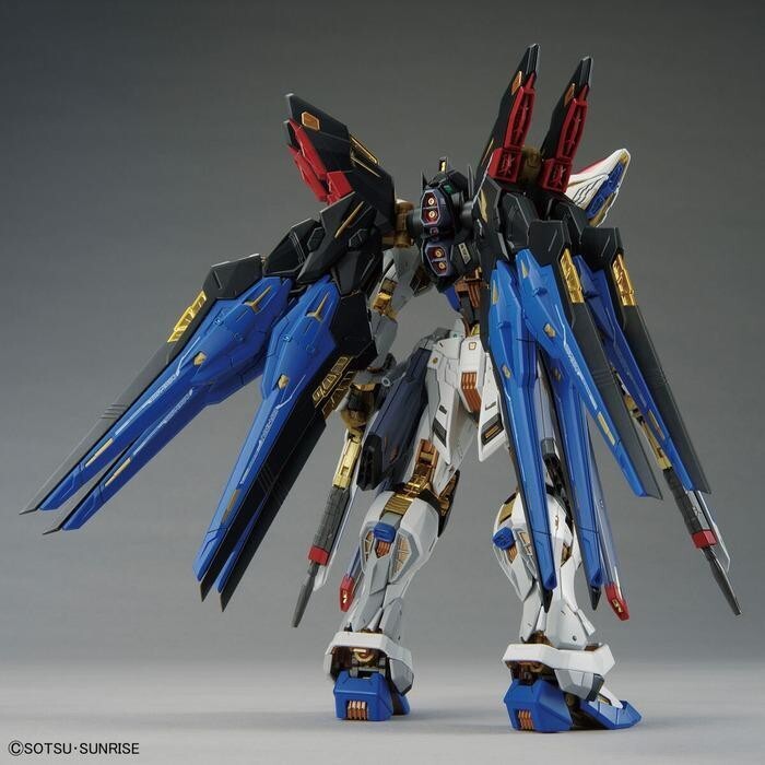 Bandai Master Grade Extreme MGEX 1/100 Gundam ZGMF-X20A Strike Freedom NEW