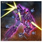 Model kit Bandai Psycho Gundam Mk-II HG 1/144: robot viola in posa da battaglia nello spazio con raggi laser gialli.