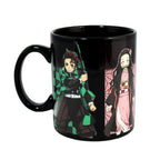 Tazza nera Just Funky Demon Slayer 473 ml con grafica di Tanjiro e Nezuko che cambia colore.