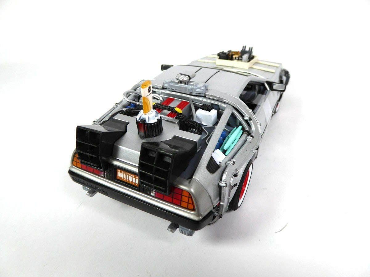 Welly: Ritorno al Futuro Parte III - DeLorean Time Machine (Scala 1:24)